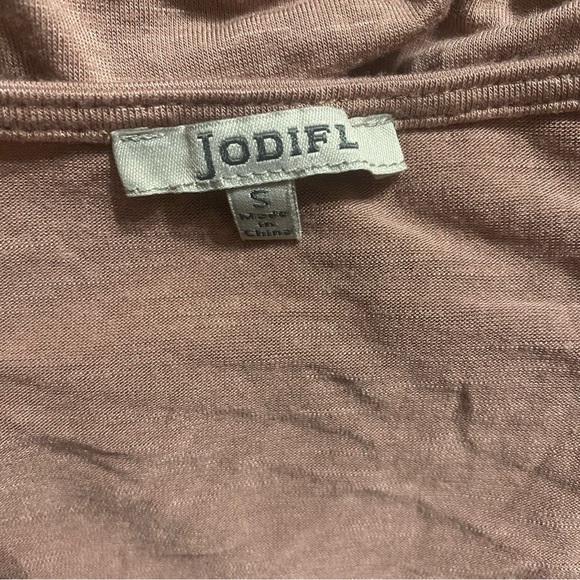 Jodifl Blush Pini Floral Lace Crochet Tunic Top - Picture 5 of 6